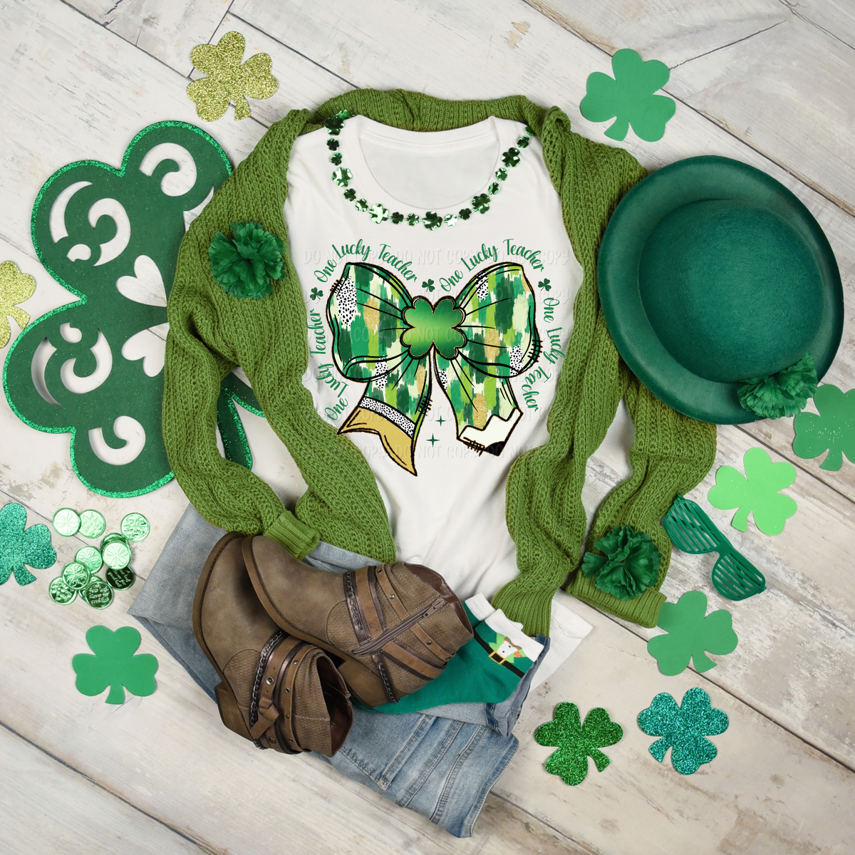 One Lucky Teacher Shamrock Bow || Tee