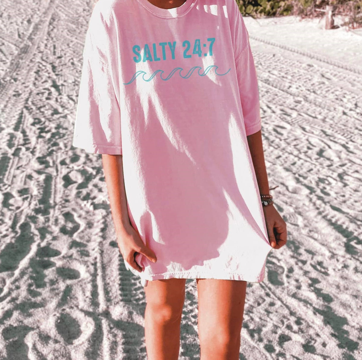 Salty 24:7 - Tee